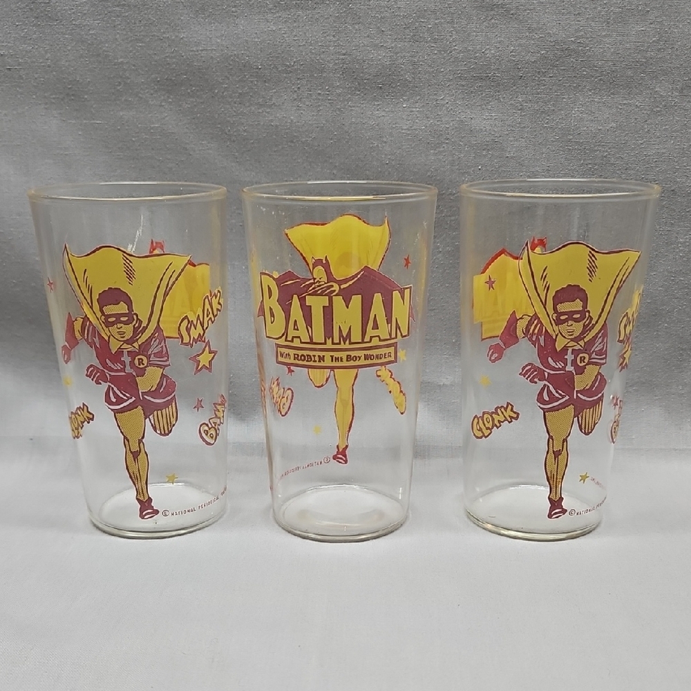 Vintage National Periodical Publications Robin The Boy Wonder Glass Batman X3
